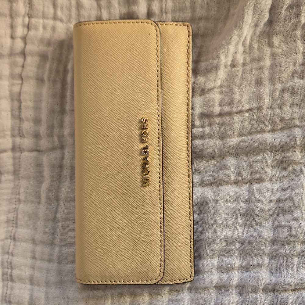 Michael Kors wallet